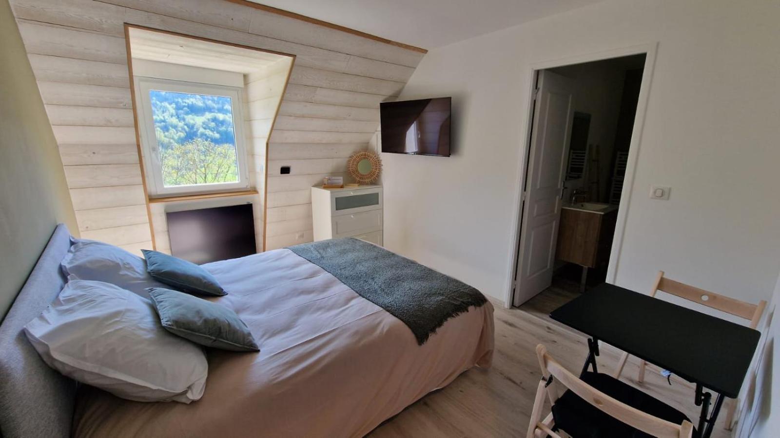Bed and Breakfast La Lys Martagon Le Falgoux Exteriér fotografie